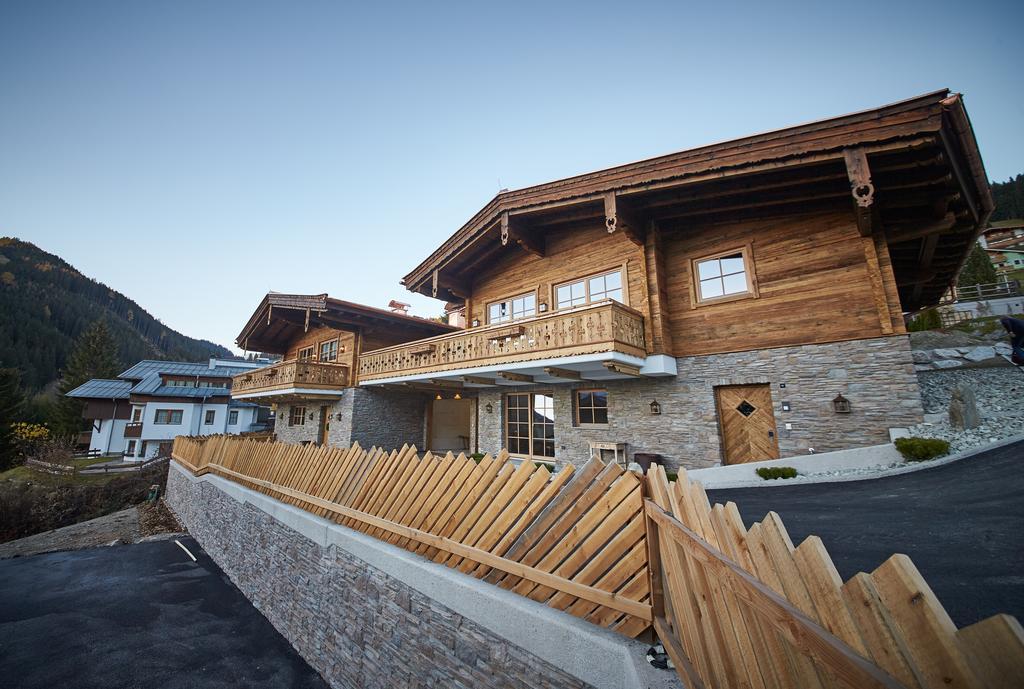 Panorama Chalets Σάαλμπαχ-Χίντεργκλεμ Δωμάτιο φωτογραφία